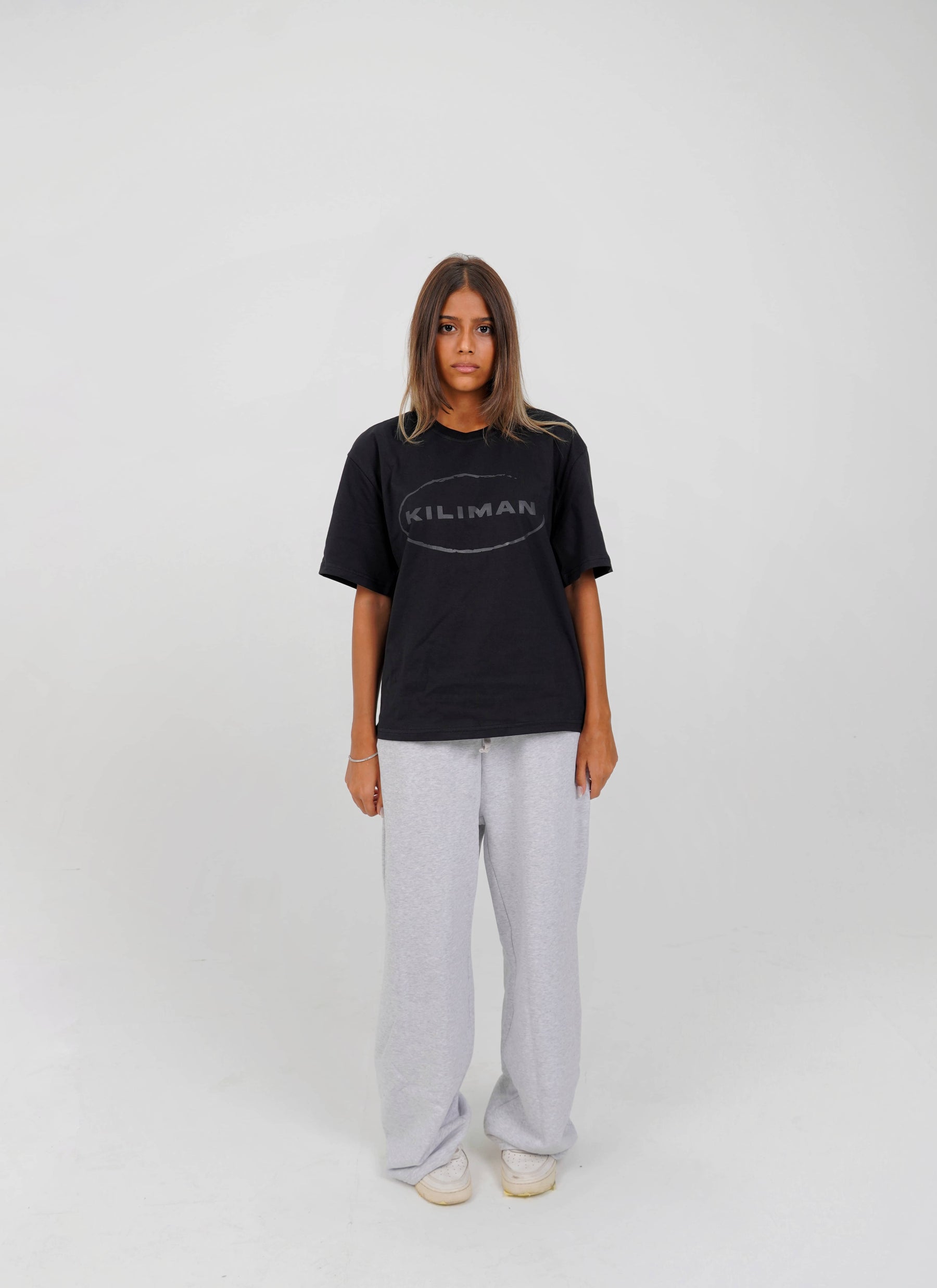 BLACK TOWN BOXY T-SHIRT