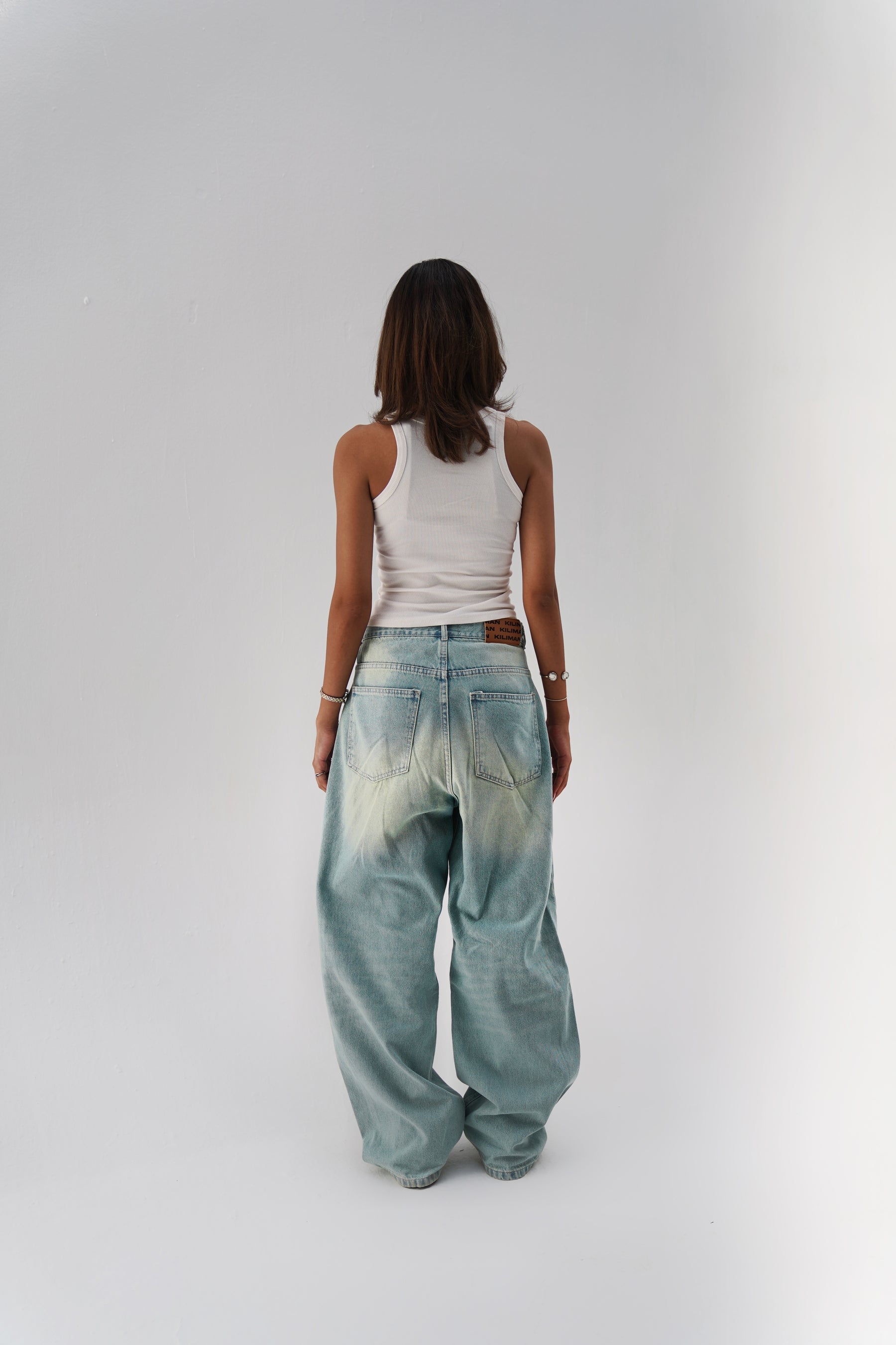 LIGHT WASHED DENIM