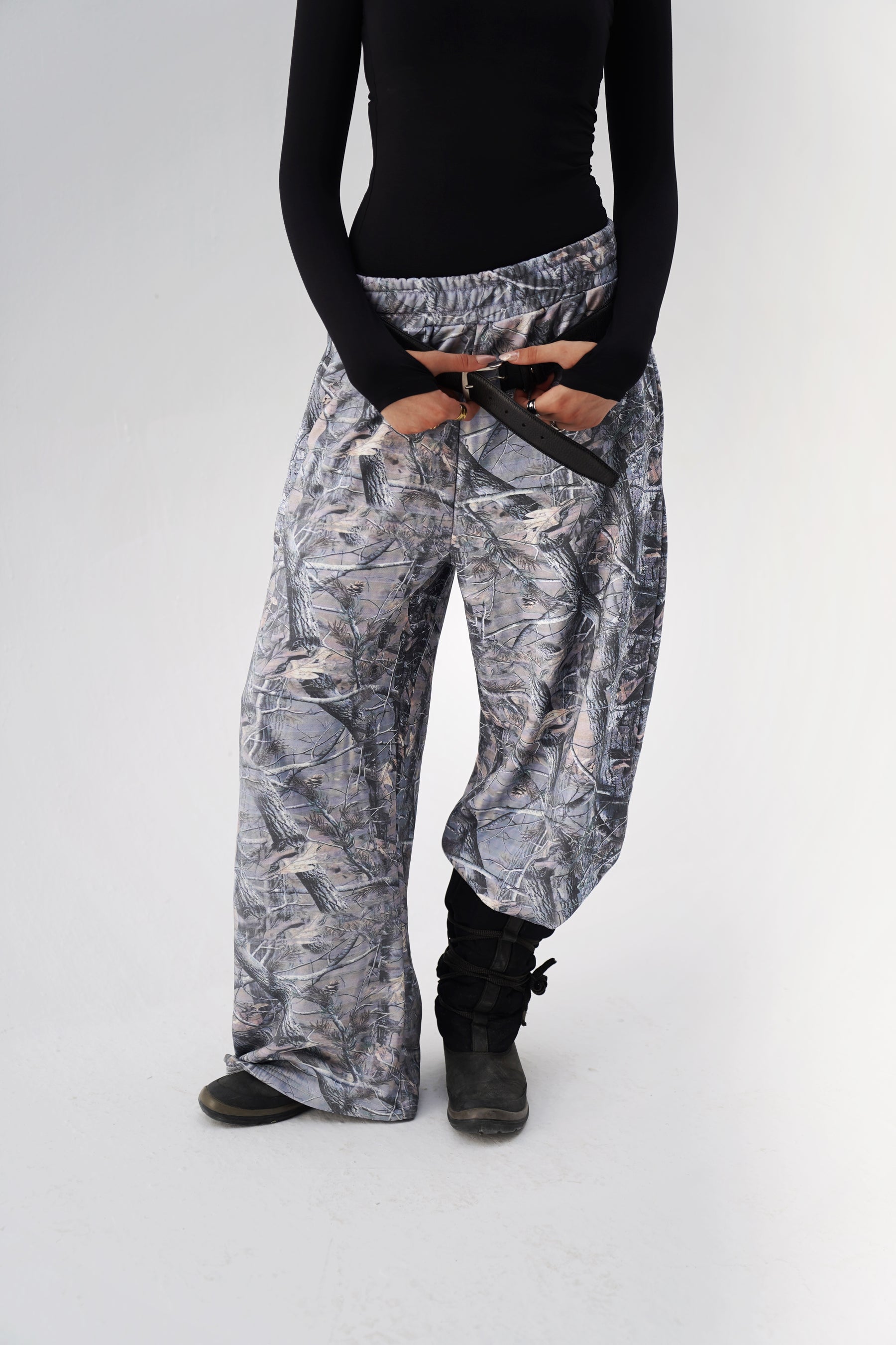 REAL TREE SWEATS